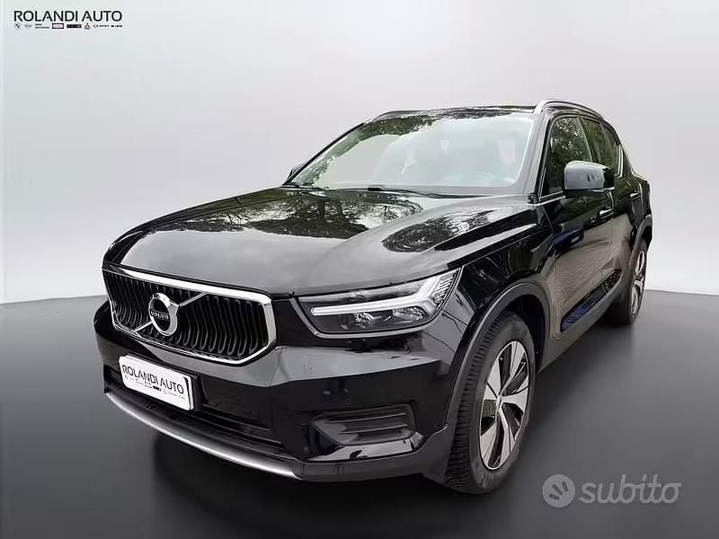Usata Volvo XC40 Momentum 129 CV (94 kW) 2022 Nero SUV