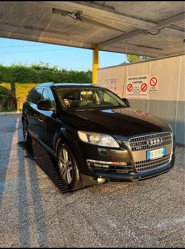Usata 2007 Audi Q7 Ambiente SUV | 13.499 € (Cara) - Immagine 1/4