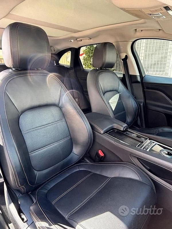 Usata Jaguar F-Pace 250 CV (183 kW) 2017 Blu SUV