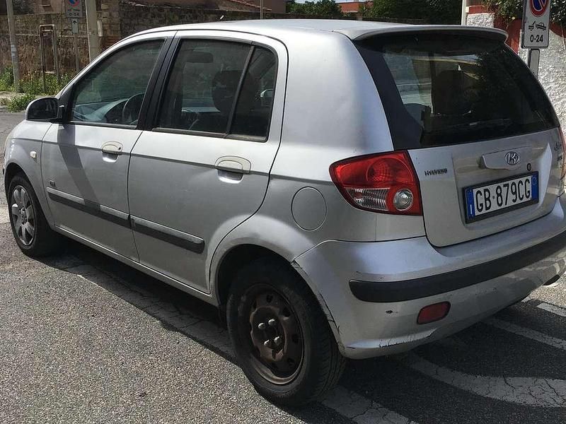 Usata Hyundai Getz Style 82 CV (60 kW) 2004 Argento Utilitaria