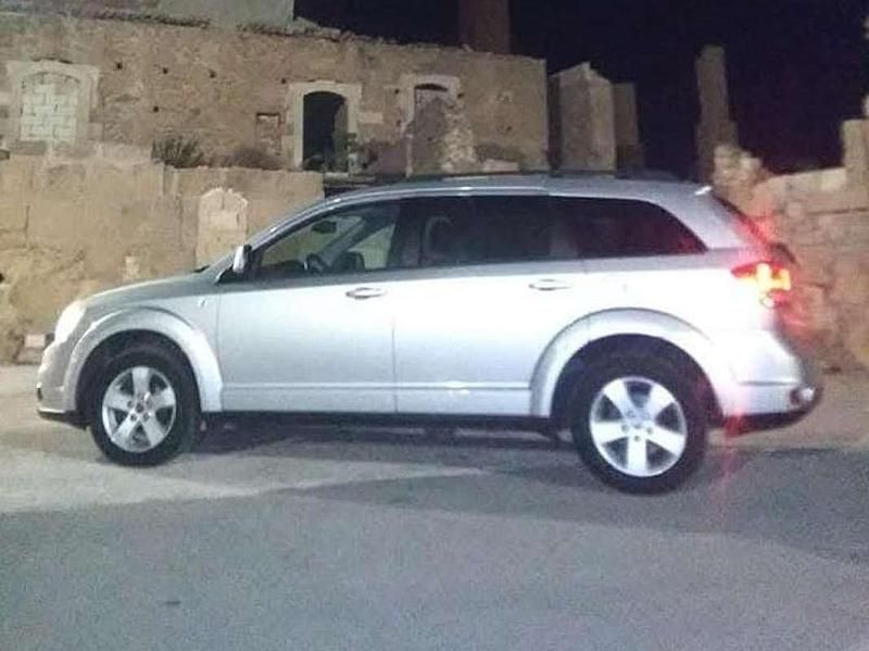 Usata Fiat Freemont 140 CV (102 kW) 2011 Argento SUV