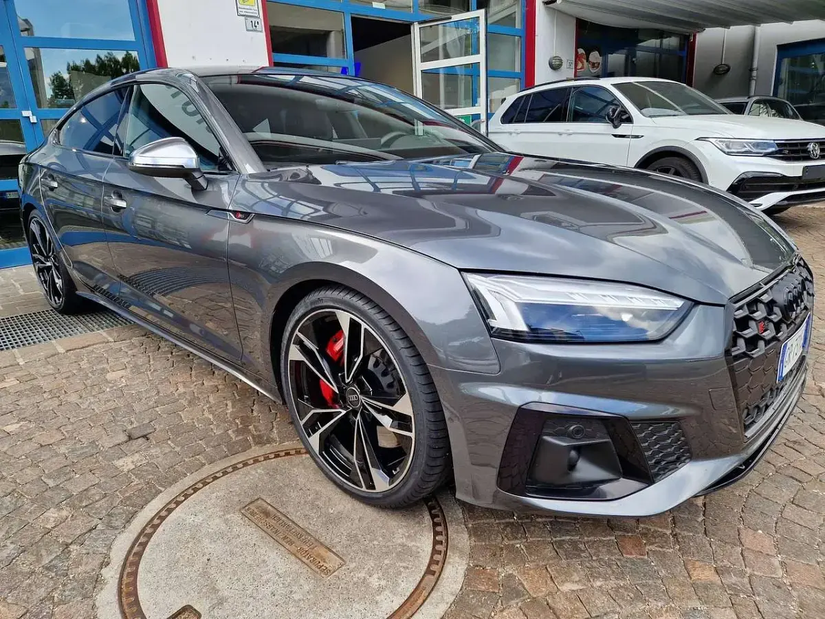 Usata Audi S5 S-line plus 341 CV (250 kW) 2023 Daytonagrau perleffekt Coupé