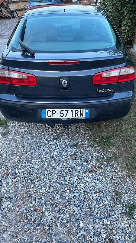 Usata Renault 19 64 CV (47 kW) 2005 Nero Berlina