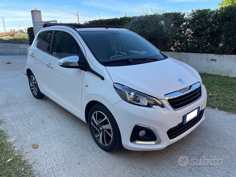 Usata Peugeot 108 Allure 81 CV (59 kW) 2014 Bianco Utilitaria