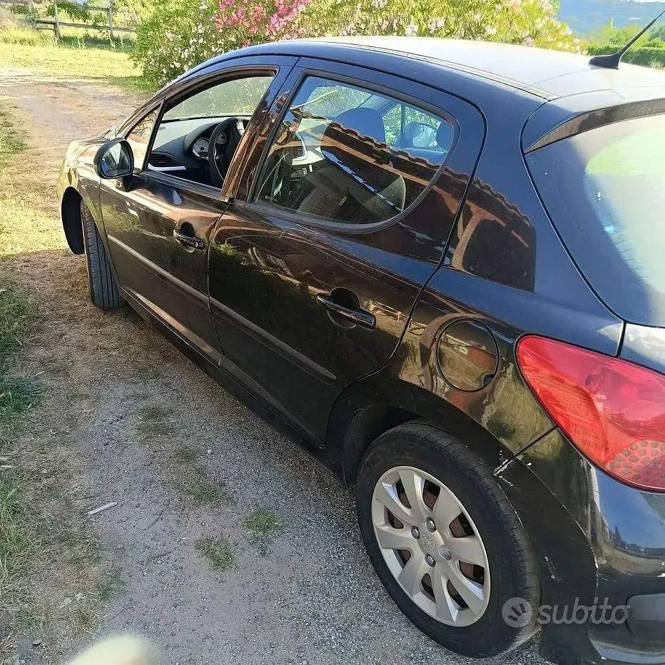 Usata Peugeot 207 68 CV (50 kW) 2009 Berlina