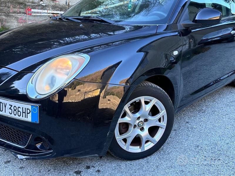 Usata Alfa Romeo MiTo Distinctive 119 CV (87 kW) 2010 Nero Utilitaria