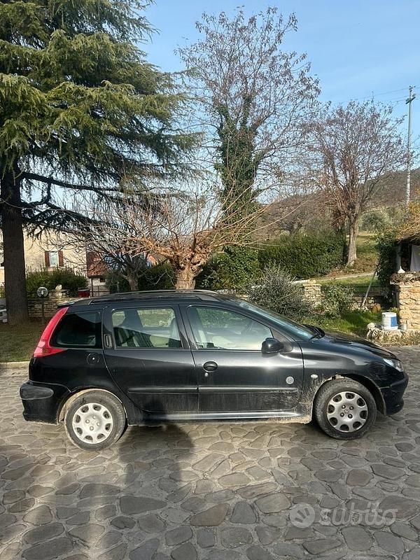 Usata Peugeot 206 60 CV (44 kW) 2005 Nero Station wagon
