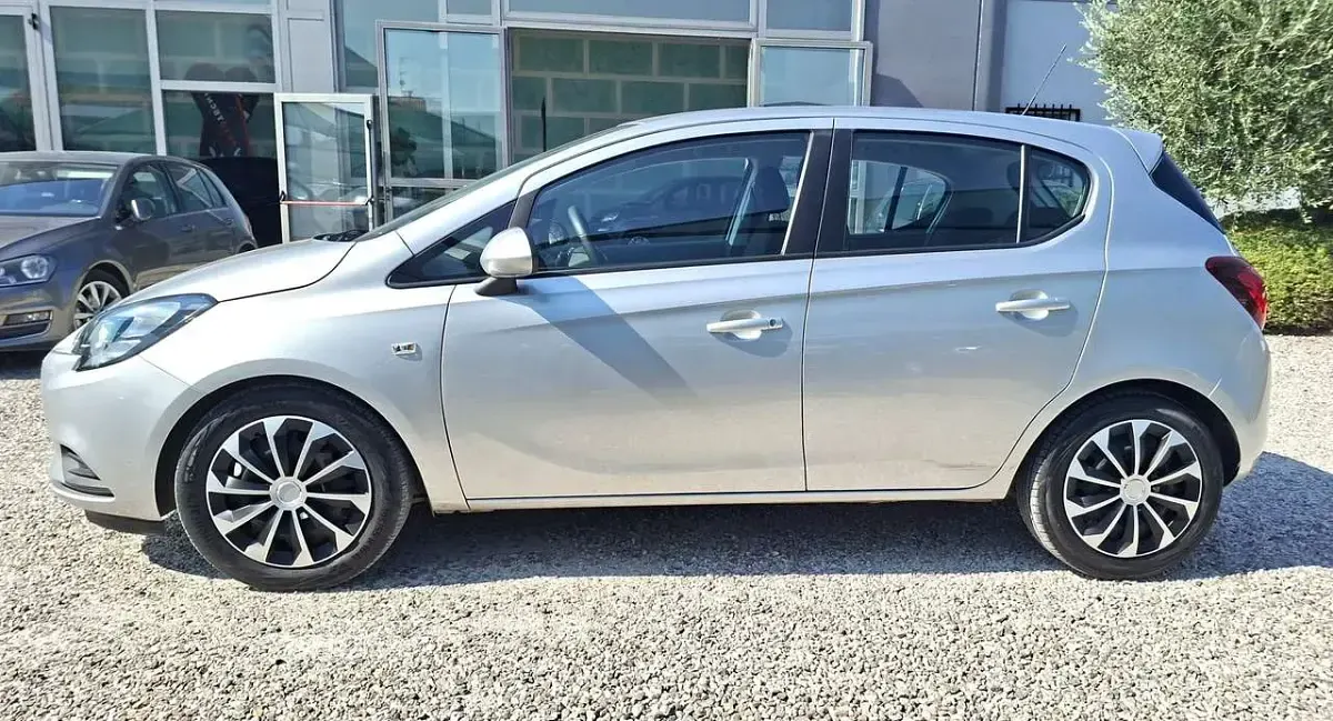 Usata Opel Corsa 71 CV (52 kW) 2019 Argento Utilitaria