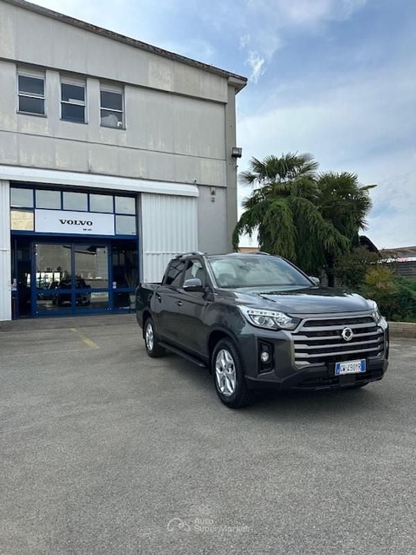 Grigio Usata 2025 Ssangyong (KGM) Rexton SUV | 29.900 € (Molto cara) - Immagine 1/4