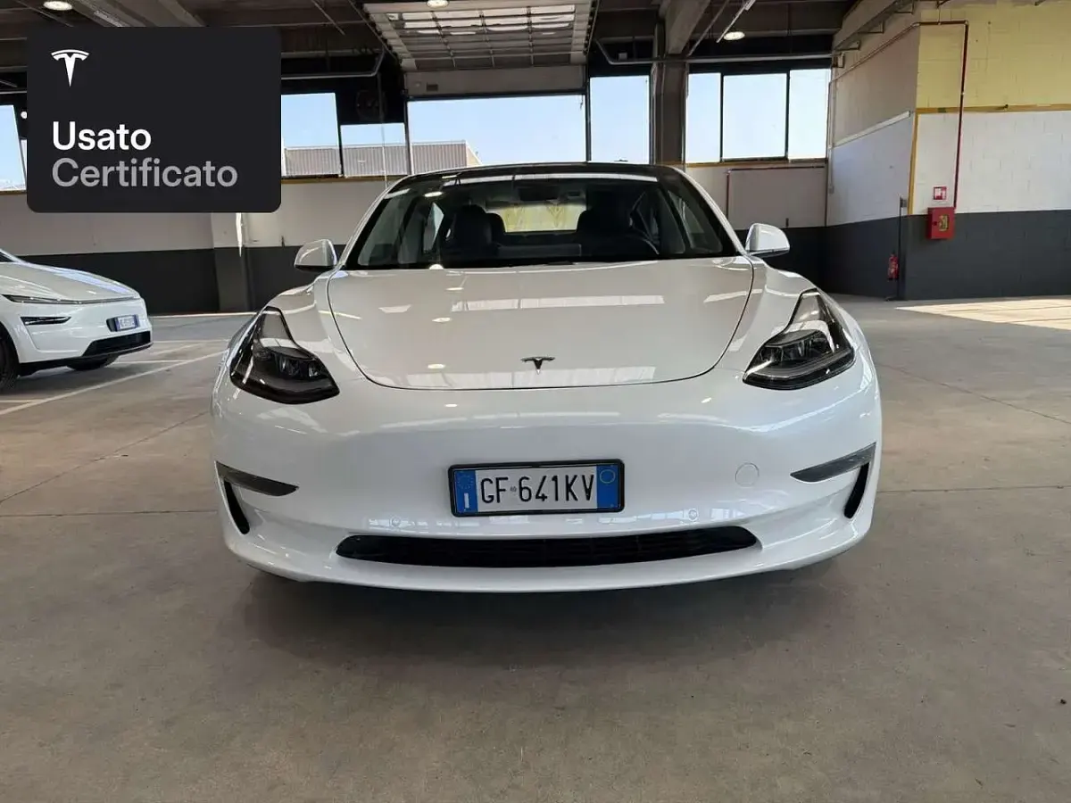 Usata Tesla Model 3 Long Range AWD 324 kW (441 CV) 2021 Pearl white multicoat Berlina