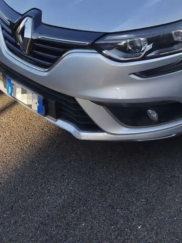 Usata Renault Mégane IV LIMITED 110 CV (80 kW) 2016 Grigio Berlina