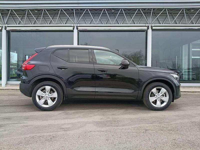 Usata Volvo XC40 Core 163 CV (119 kW) 2024 Onyx black SUV