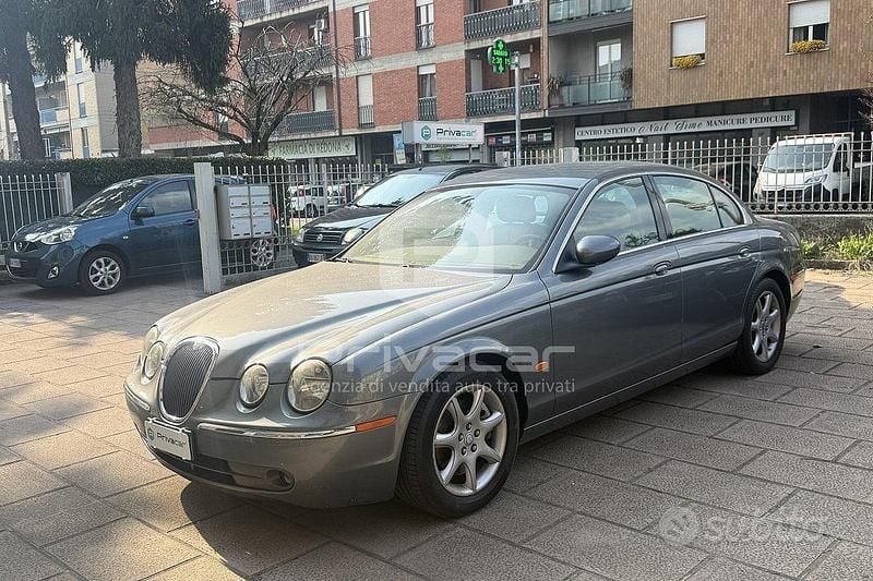 Usata Jaguar S-Type Classic 207 CV (152 kW) 2004 Grigio Berlina