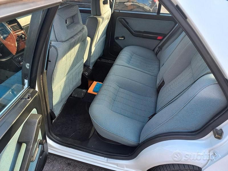 Usata Lancia Dedra 88 CV (64 kW) 1992 Berlina