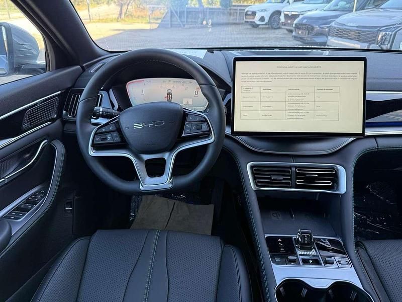 Nuova BYD Seal U Comfort 129 kW (176 CV) 2025 Argento SUV