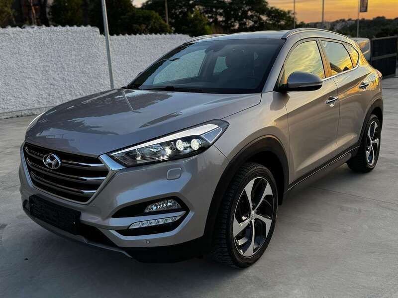 Usata Hyundai Tucson Xpossible 177 CV (130 kW) 2016 Bronzo SUV