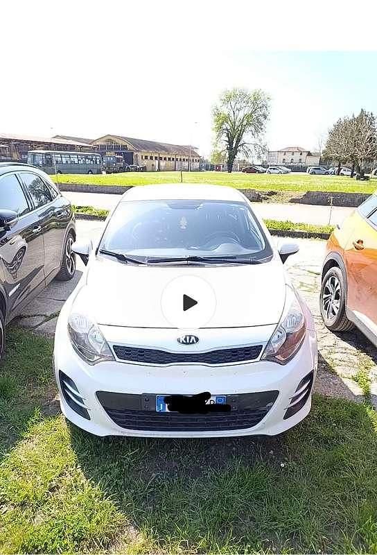 Usata Kia Rio City 83 CV (61 kW) 2016 Utilitaria