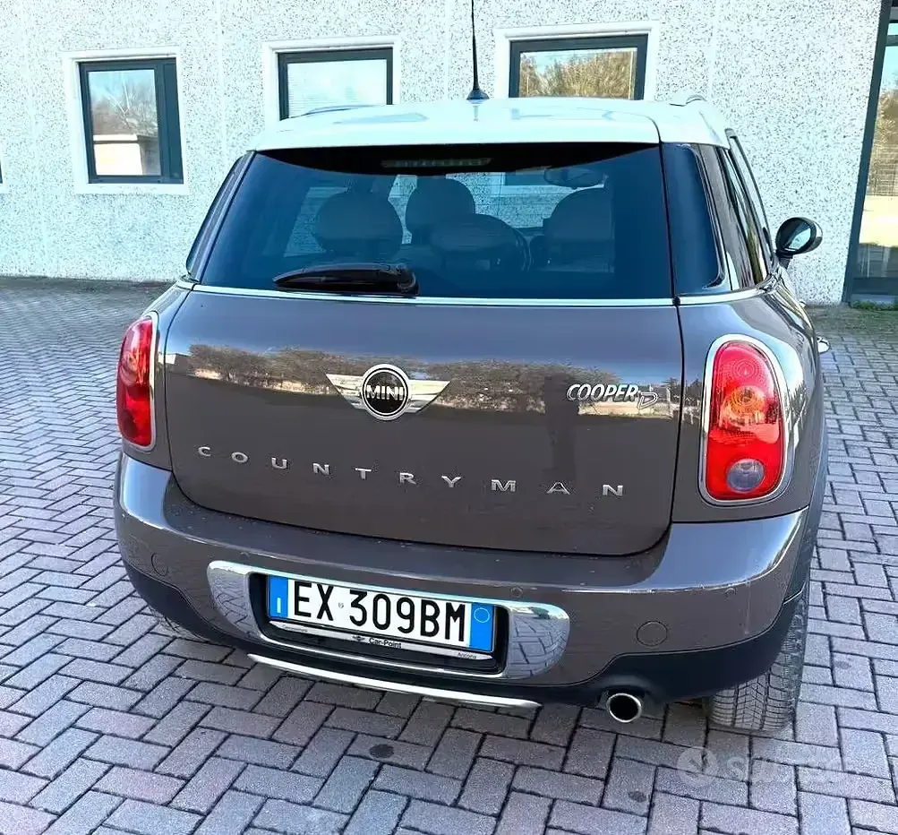 Usata Mini Countryman 122 CV (89 kW) 2014 Marrone SUV