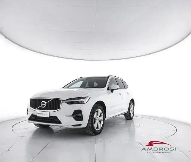 Usata Volvo XC60 Momentum 197 CV (144 kW) 2022 SUV
