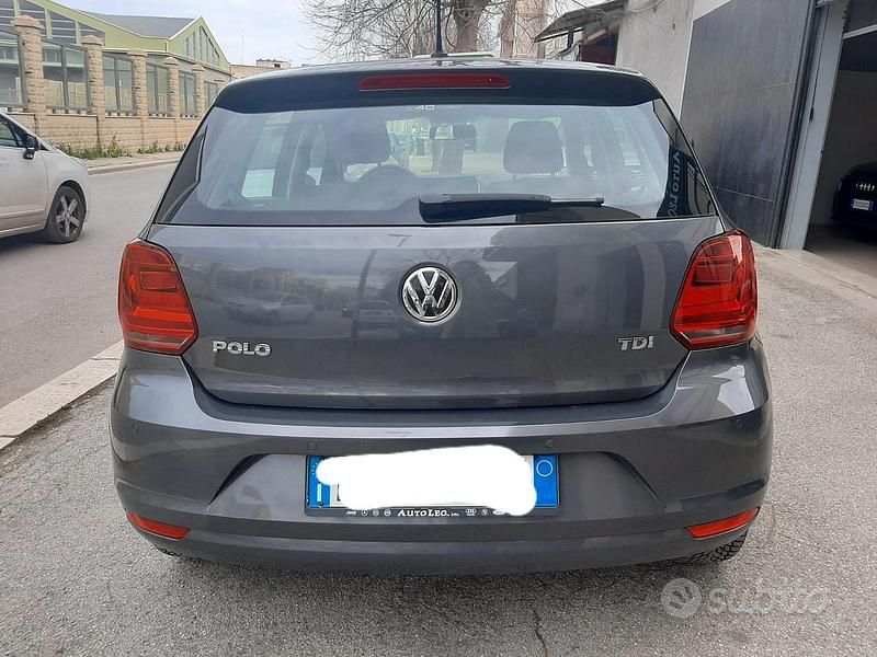 Usata VW Polo Comfortline 85 CV (62 kW) 2015 Grigio Berlina