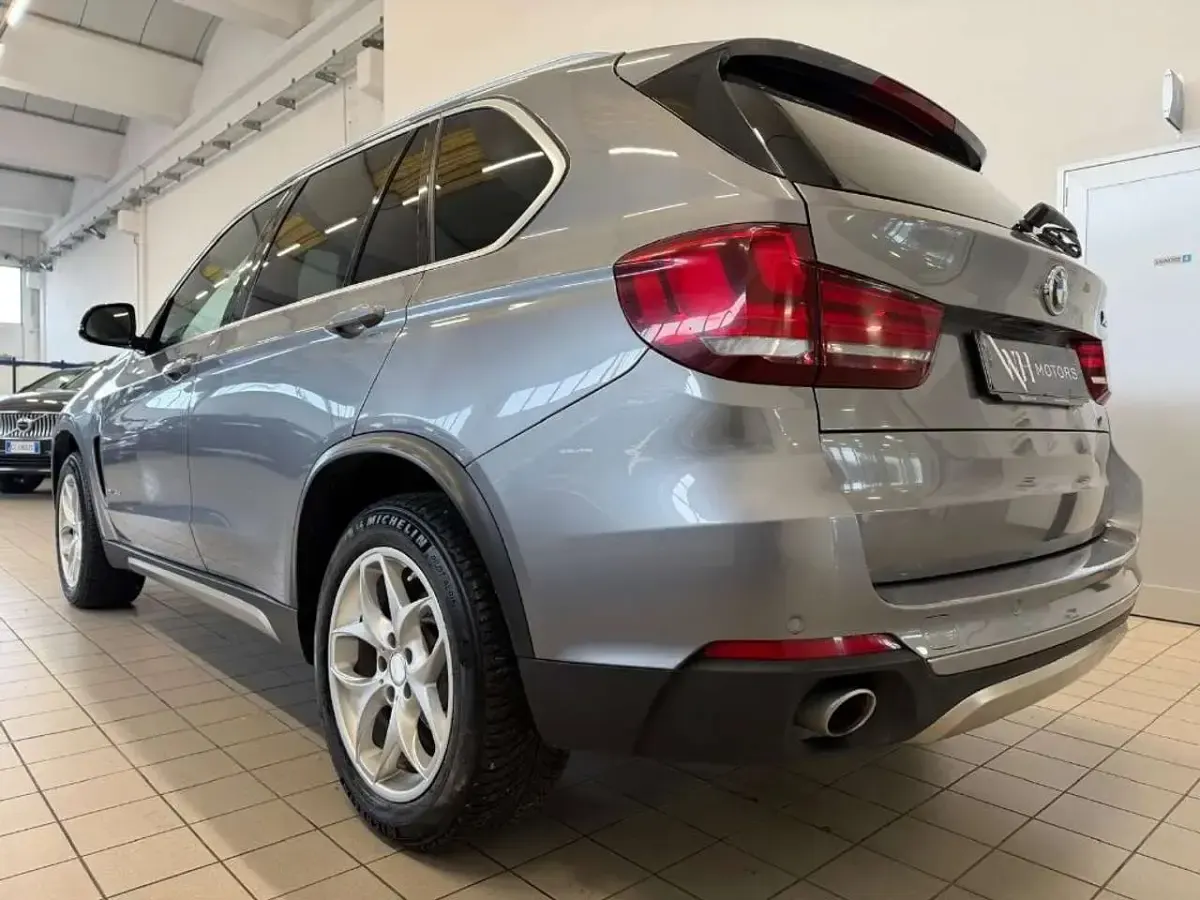 Usata BMW X5 249 CV (183 kW) 2014 Grigio SUV