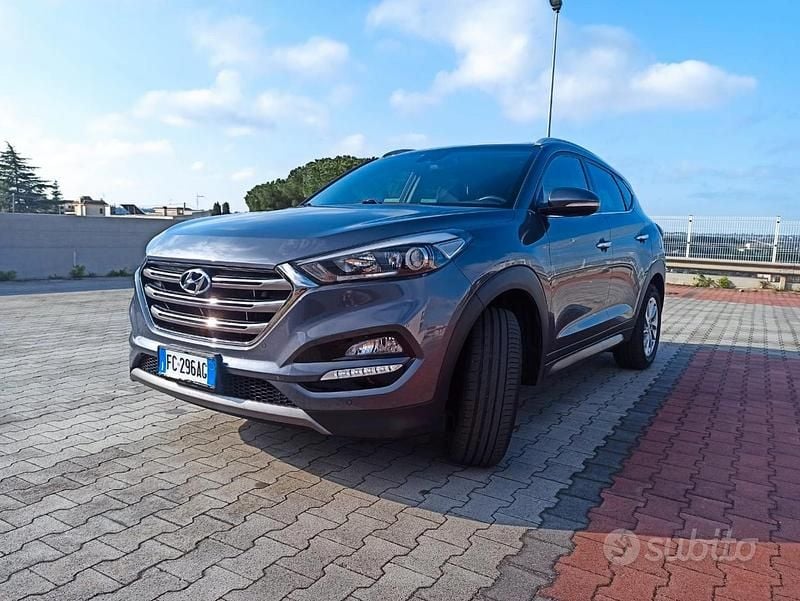 Usata Hyundai Tucson Xpossible 116 CV (85 kW) 2015 Grigio SUV