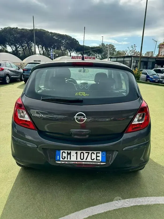 Gebraucht Opel Corsa 90 PS (66 kW) 2015 Schwarz Kleinwagen