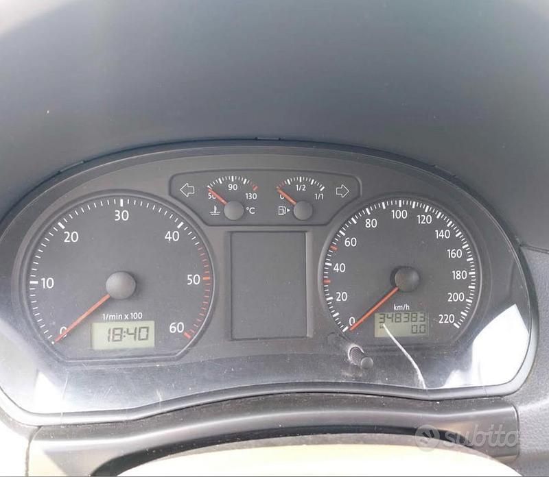 Usata VW Polo 69 CV (50 kW) 2008 Grigio Utilitaria