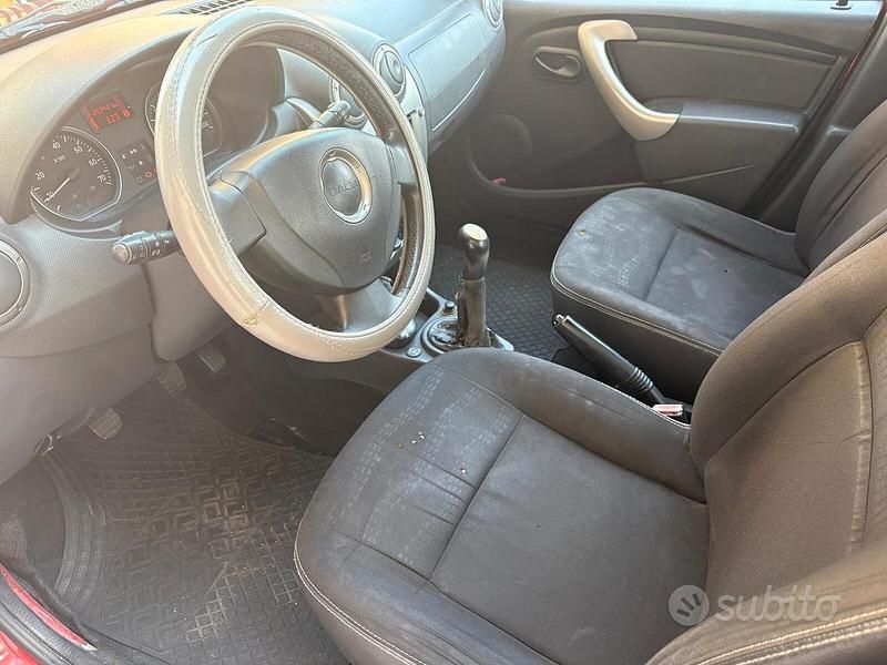 Usata Dacia Sandero Stepway 85 CV (62 kW) 2011 Rosso Berlina