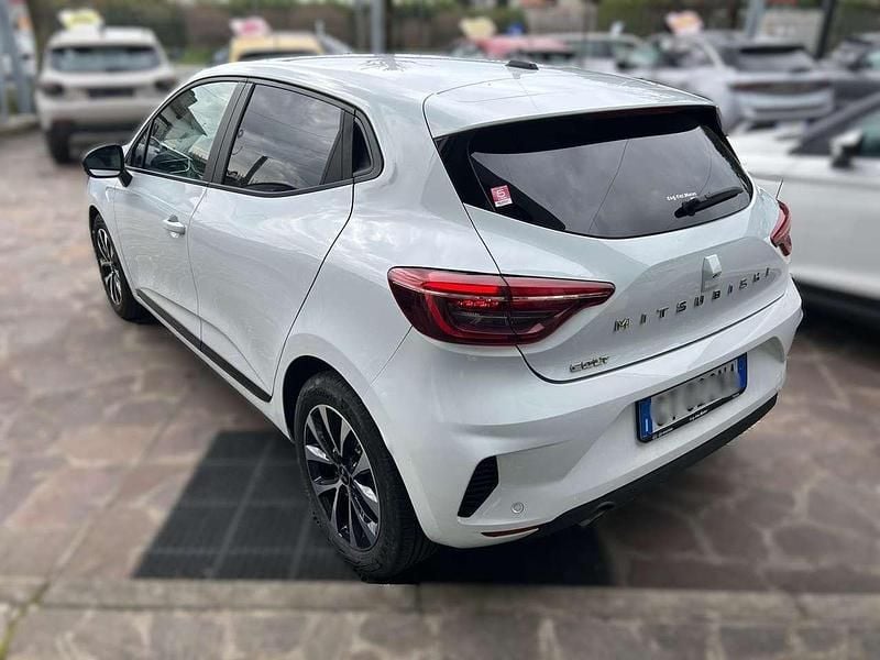 Usata Mitsubishi Colt Invite 91 CV (66 kW) 2024 Bianco Utilitaria