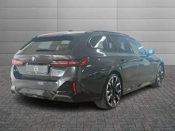 Usata BMW 520 M Sport 197 CV (144 kW) 2025 Nero Station wagon
