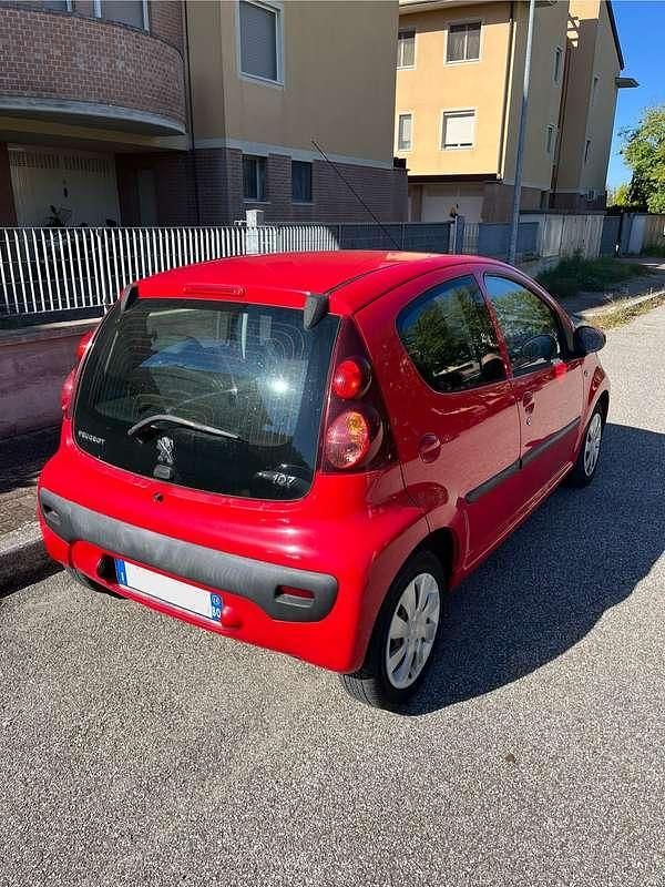Occasion Peugeot 107 Active 68 ch (50 kW) 2014 Noir Citadine