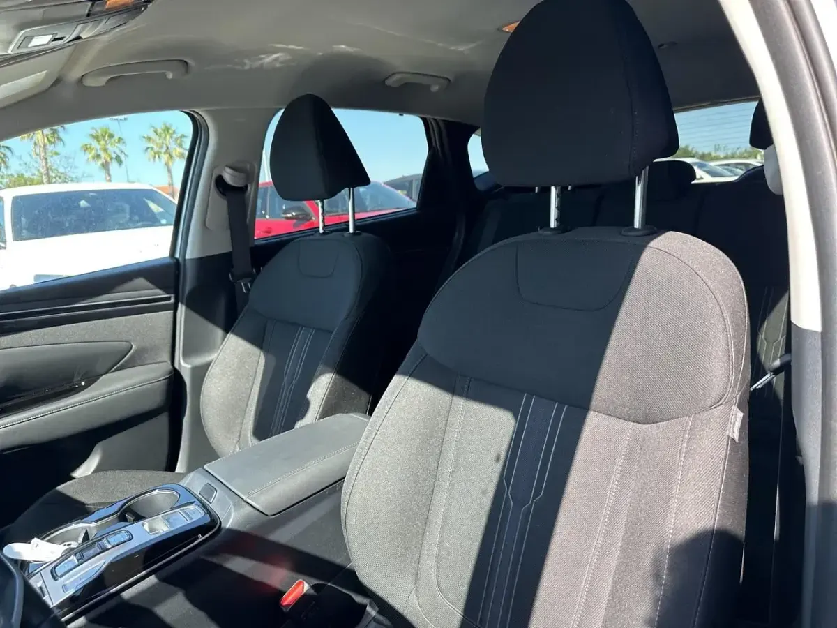 Usata Hyundai Tucson 265 CV (194 kW) 2023 Argento SUV