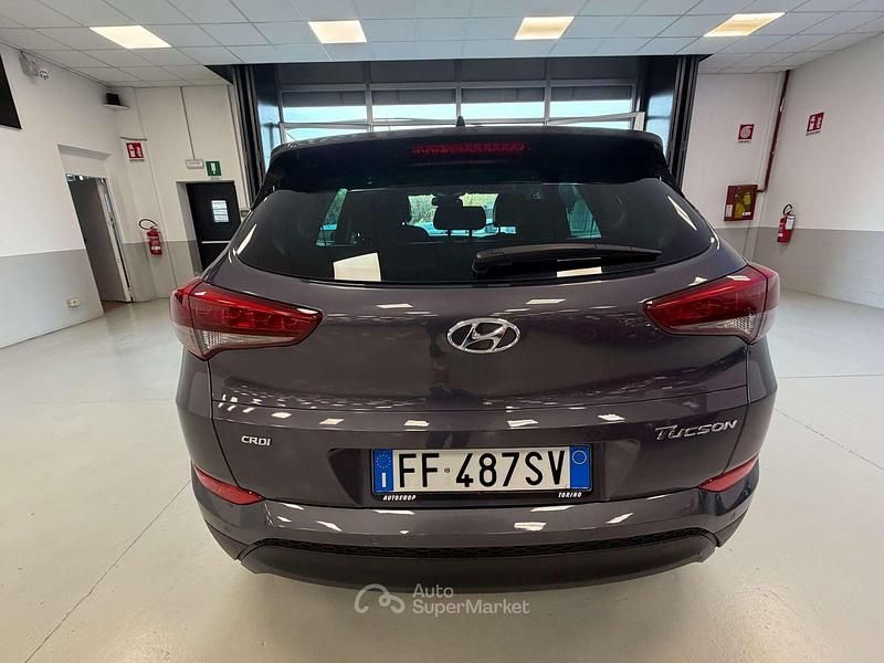 Usata Hyundai Tucson 116 CV (85 kW) 2016 Grigio SUV