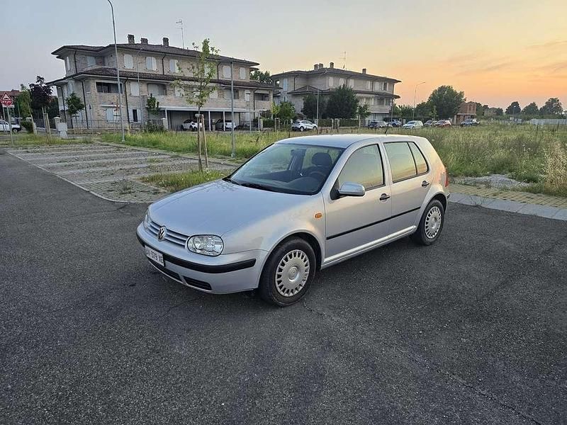 Occasion VW Golf III 75 PK (55 kW) 1998 Grijs Sedan