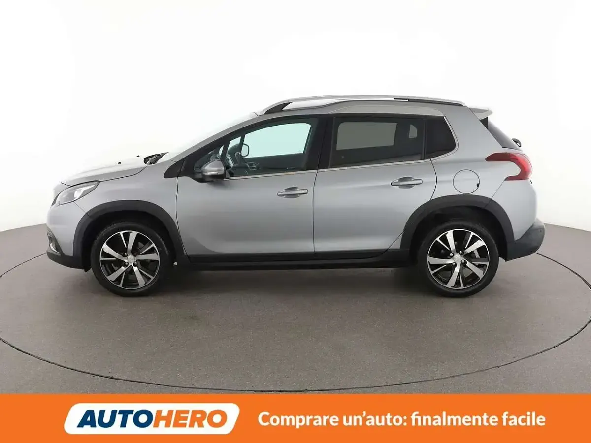 Usata Peugeot 2008 Allure 102 CV (75 kW) 2019 Grigio SUV