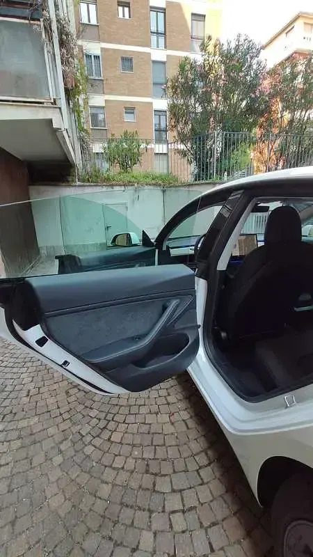 Usata Tesla Model 3 Long Range AWD 152 kW (208 CV) 2021 Bianco Berlina
