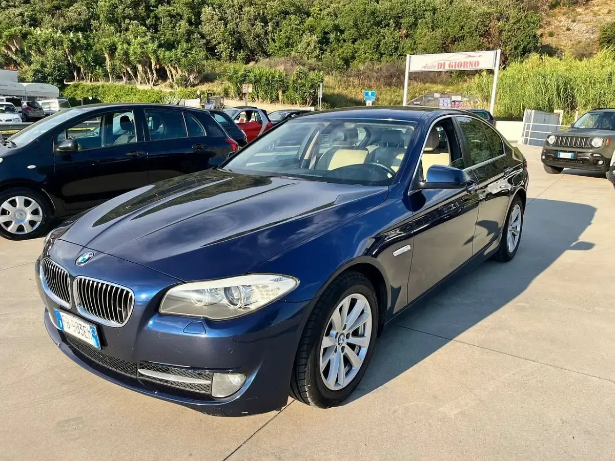 Usata BMW 520 184 CV (135 kW) 2013 Blu/azzurro Berlina