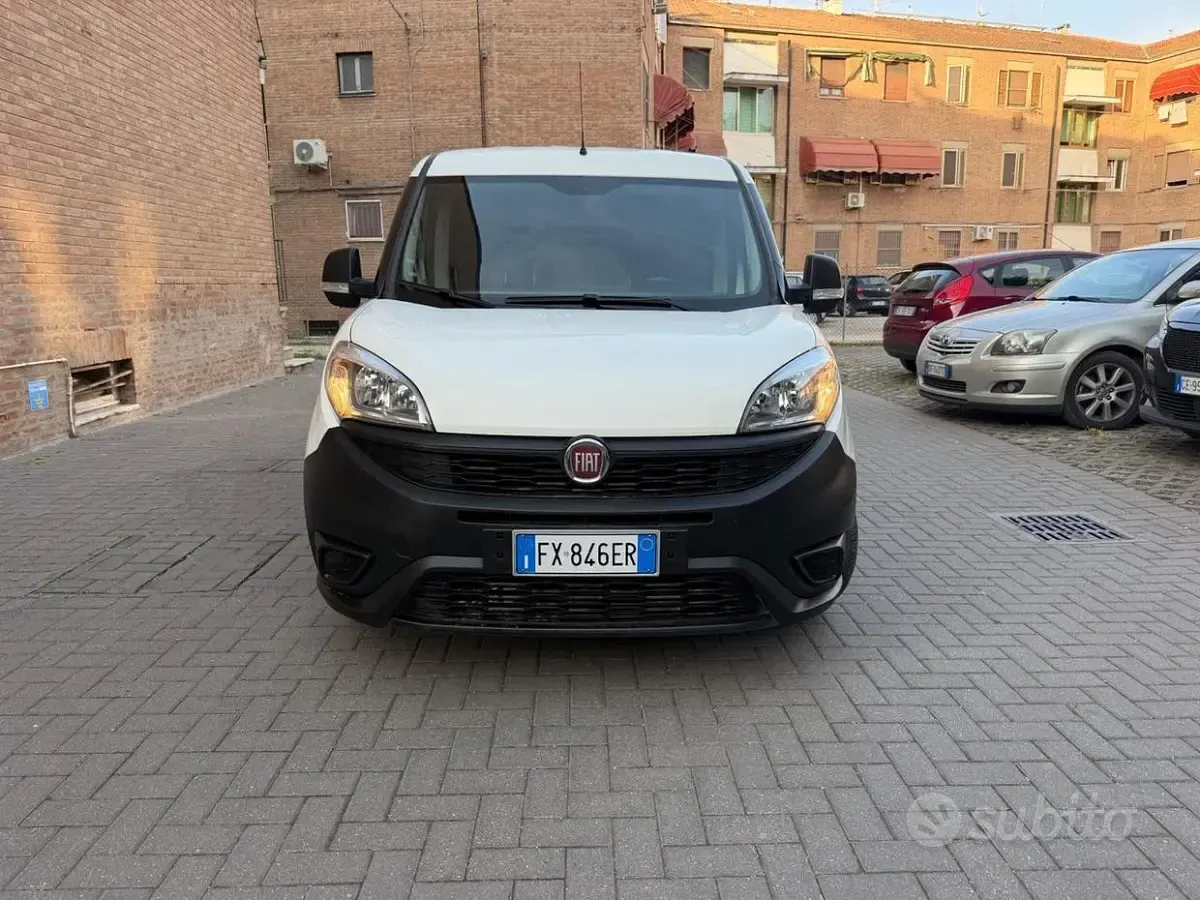 Usata Fiat Doblò Basis 95 CV (69 kW) 2019 Bianco Monovolume