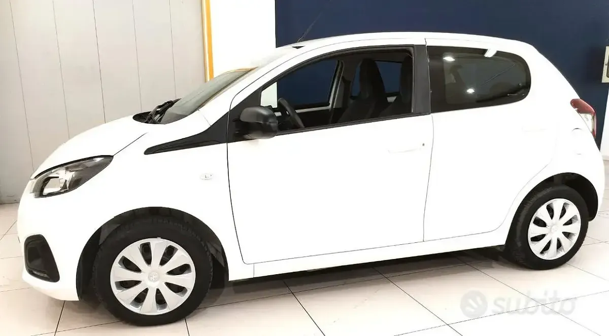 Usata Peugeot 108 Active 72 CV (52 kW) 2019 Bianco Utilitaria