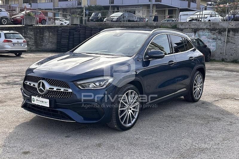 Blu Usata 2023 Mercedes 200 Premium Station wagon | 36.000 € (Buon prezzo) - Immagine 1/4