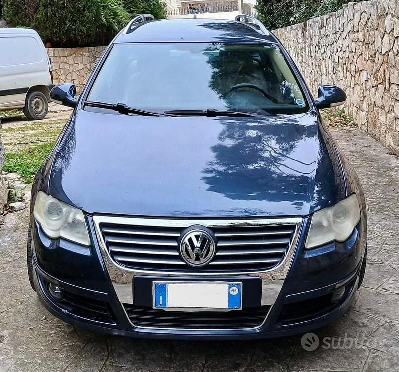 Usata VW Passat Highline 140 CV (102 kW) 2006 Blu Station wagon
