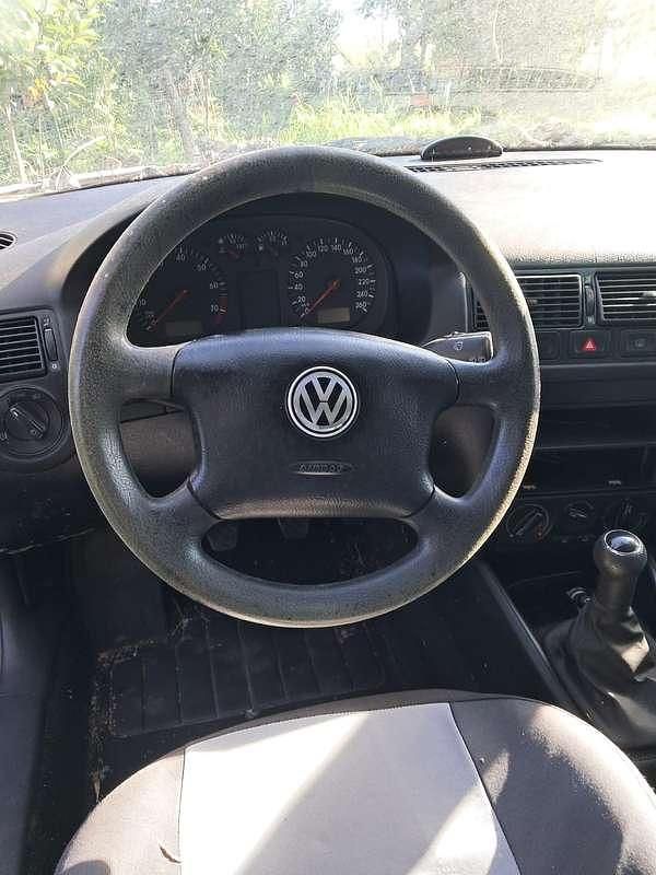 Usata VW Golf IV 101 CV (74 kW) 2000 Grigio Berlina