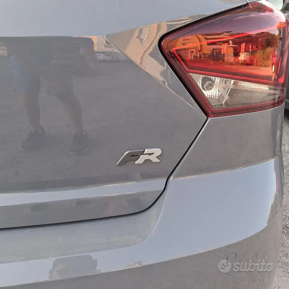 Usata Seat Ibiza 95 CV (69 kW) 2024 Grigio Utilitaria