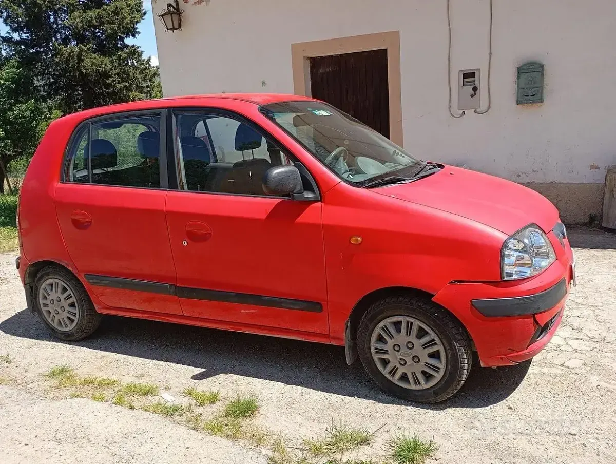 Usata Hyundai Atos Prime 63 CV (46 kW) 2007 Rosso Utilitaria