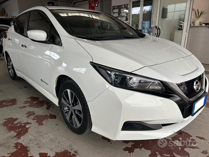 Usata Nissan Leaf Visia+ 89 kW (122 CV) 2019 Bianco Utilitaria
