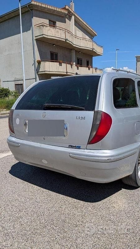 Begagnad Lancia Lybra 116 HK (85 kW) 2003 Kombi