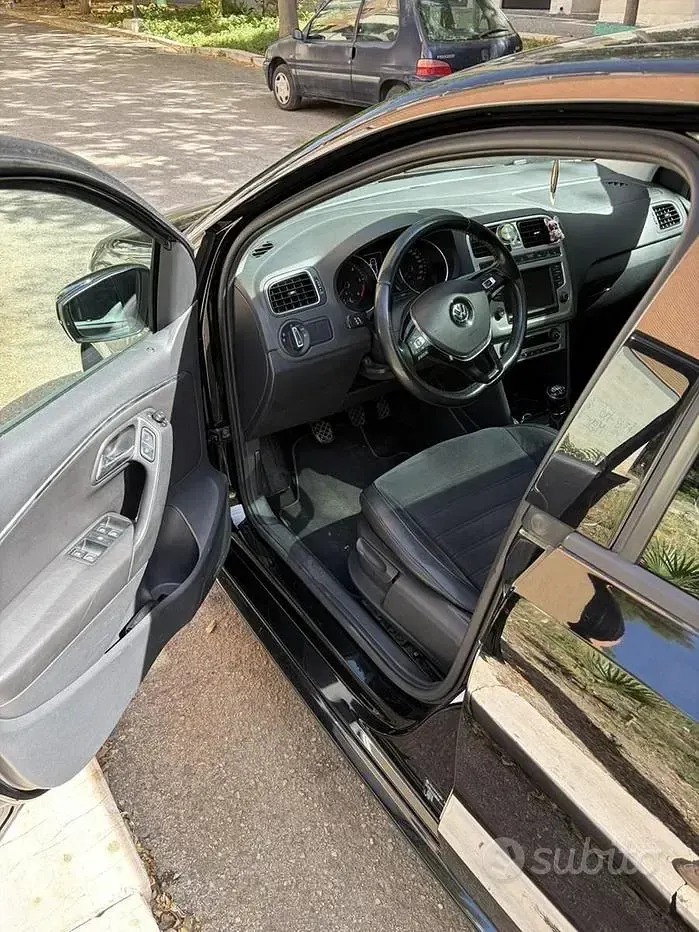 Usata VW Polo Highline 101 CV (74 kW) 2015 Nero Berlina