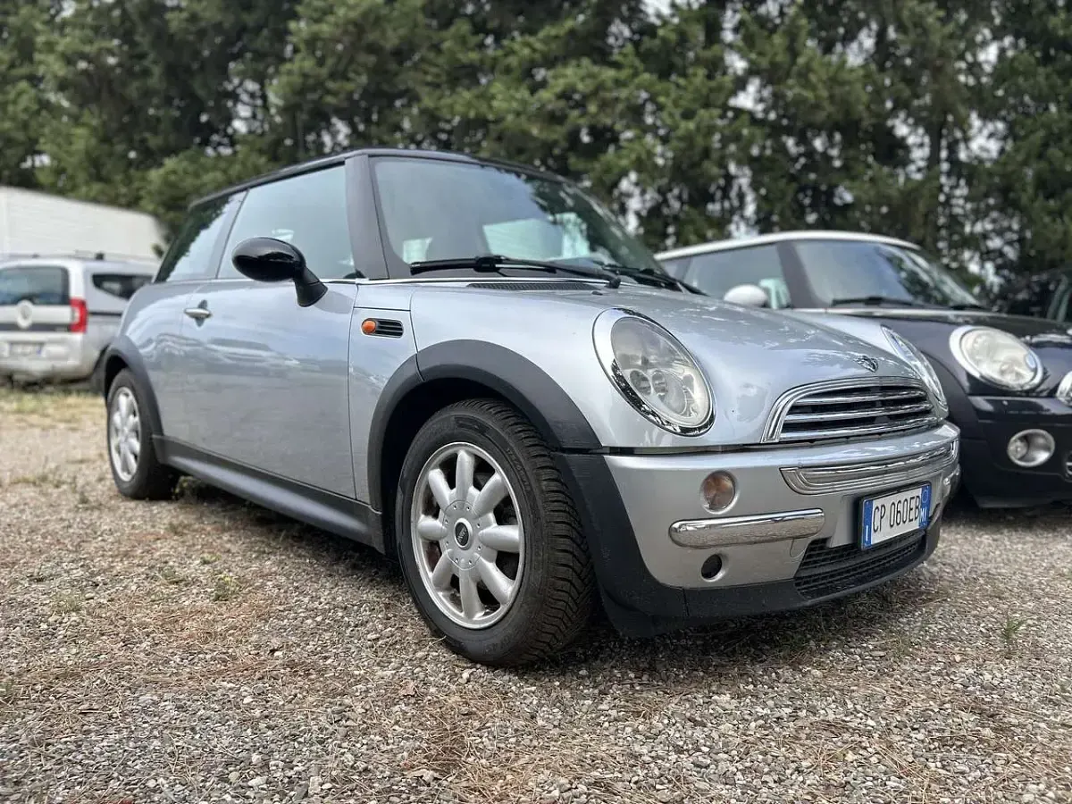 Usata Mini One D 75 CV (55 kW) 2004 Argento Utilitaria