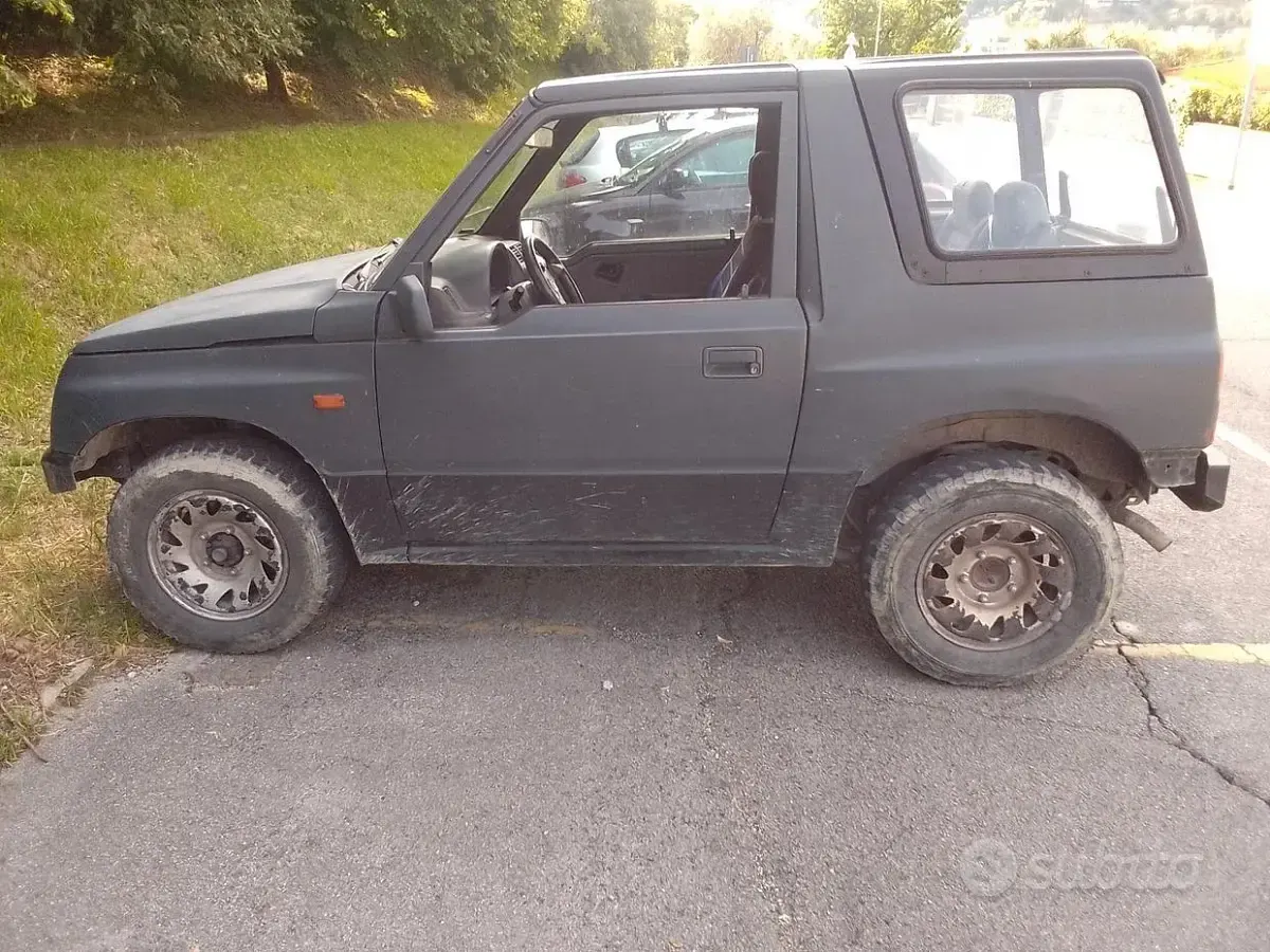 Usata Suzuki Vitara 1999 Grigio Berlina